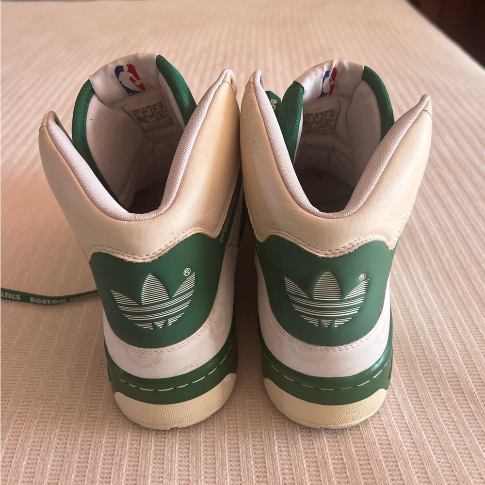 adidas Celtics High-Top Sneakers - Green and White 2012* NWOT* - Picture 8 of 14